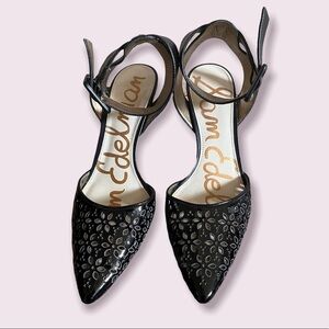Sam Edelman Odynna black laser cut pointy toe heels 3” buckle strap Sz 6